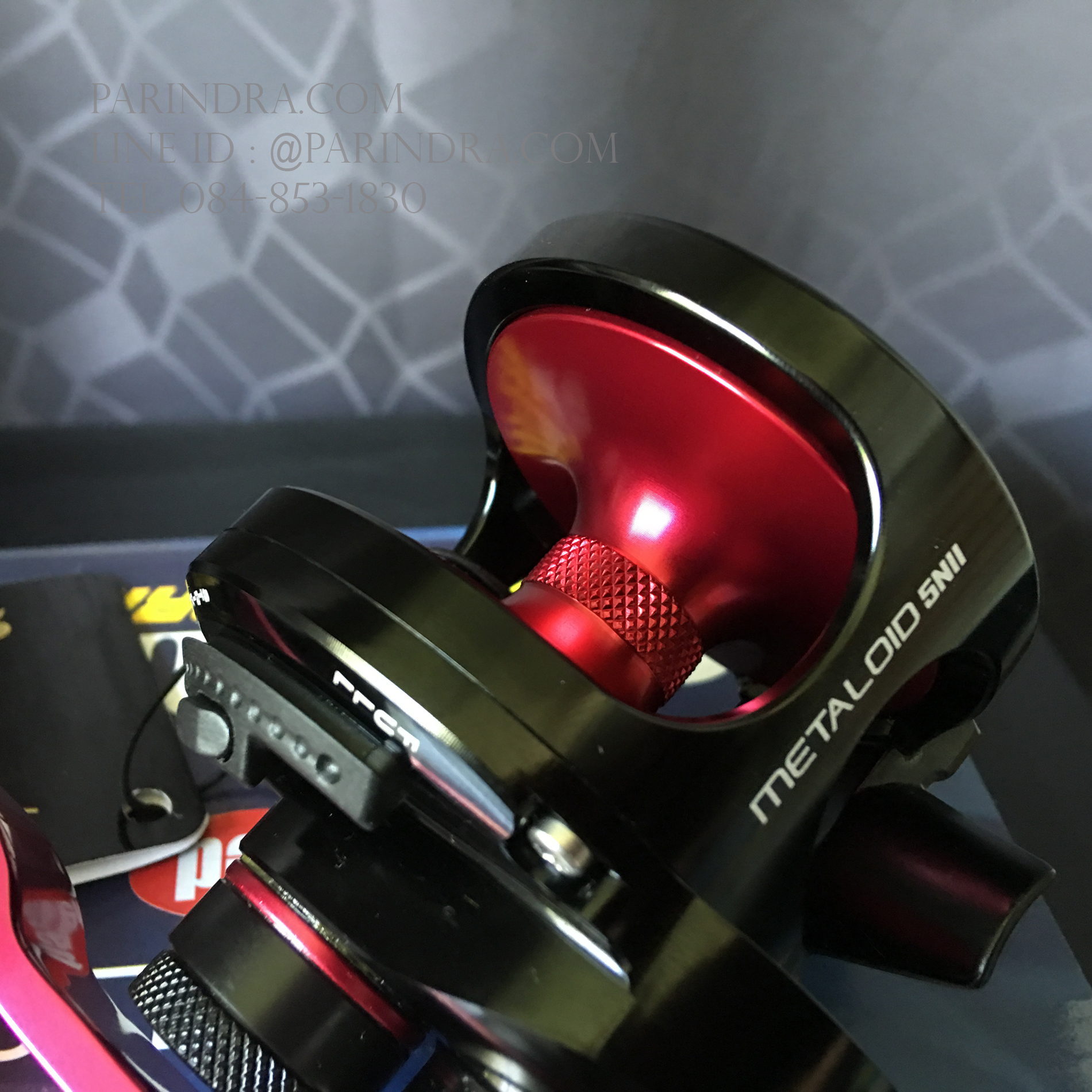 รอก OKUMA METALOID M-5Nll-R สีแดง 2 Speed หน้าสปูลแคบ