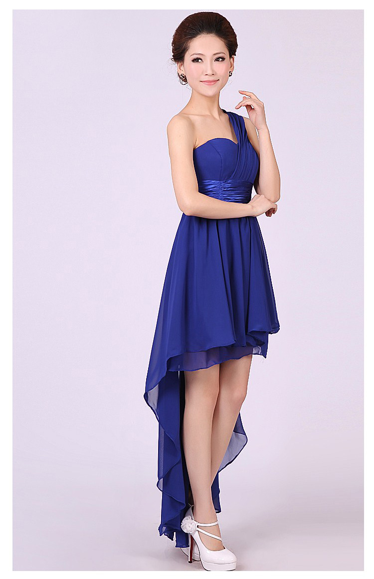พร้อมเช่า ชุดราตรีสั้น เกาะอก ไหล่เดียว หน้าสั้นหลังยาว คาดเอวผ้าซาติน สีน้ำเงิน