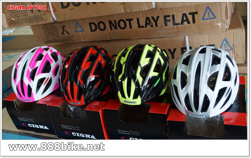 หมวกจักรยานมีแว่น CIGNA รุ่น WT051 งานอบ Inmold (มี1เลนส์) มีสีชมพู