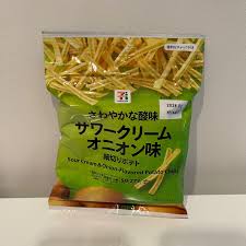 มันฝรั่ง 7-11 Seven Eleven Sour Cream And Onion-Flavored Potato Chips 50g ชนิดแท่งรสซาวครีมหัวหอม
