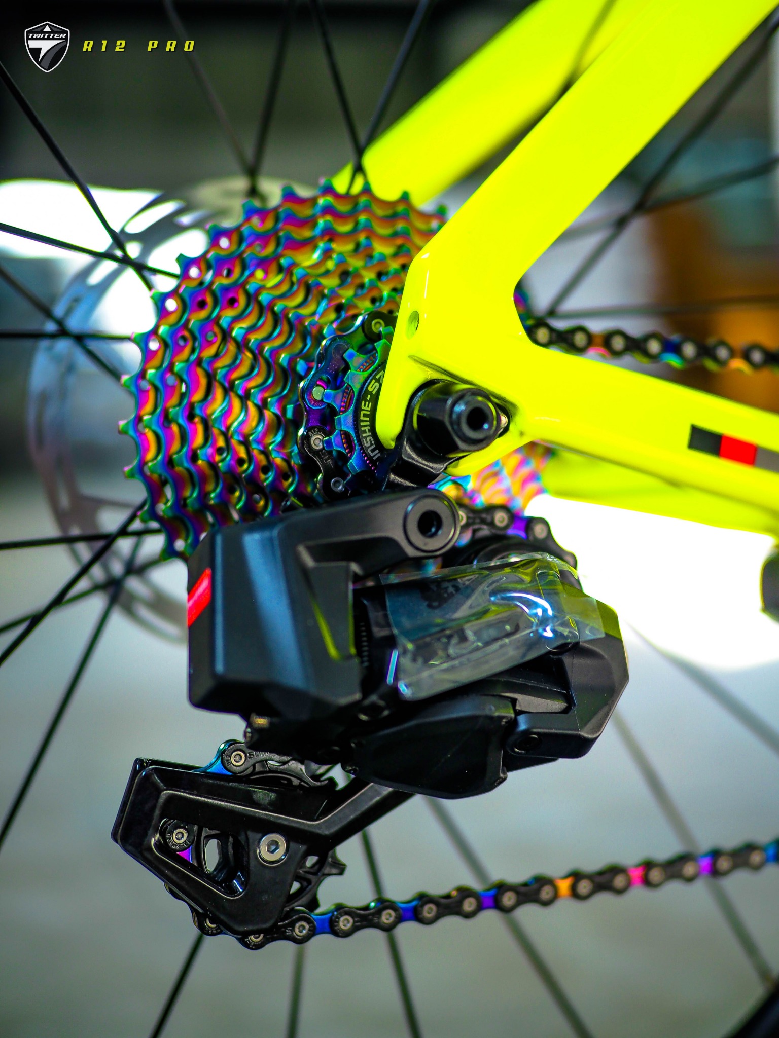 จักรยานเสือหมอบ TWITTER R12 PRO 26SP. CARBON WHEELS เกียร์ไฟฟ้า EDS TX 13SP. 2024