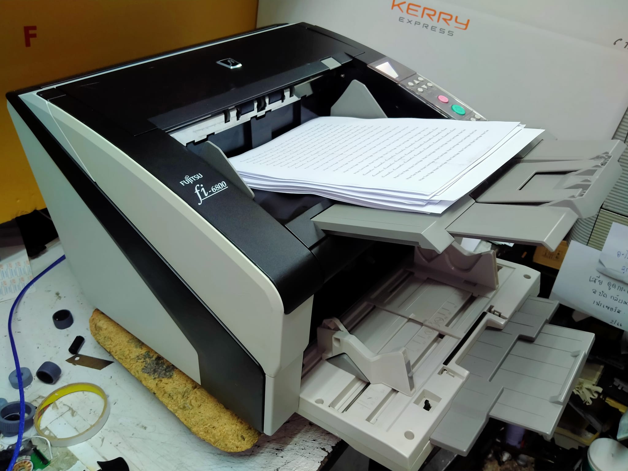 เครื่องสแกนเนอร์ Fujitsu FI-6400 มือสอง