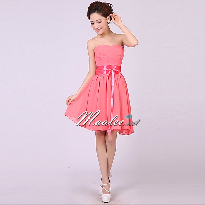 พร้อมส่ง ชุดราตรีสั้น เกาะอก สีชมพูโอรส คอเว้ารูปหัวใจ จับเดรปหน้าอก แต่งคาดเอวผ้าซาติน