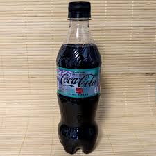 Coca Cola Limited Edition Zero K-Wave โค้กสูตรไม่มีน้ำตาลที่ผสมน้ำผลไม้เบอร์รี่ 500ml