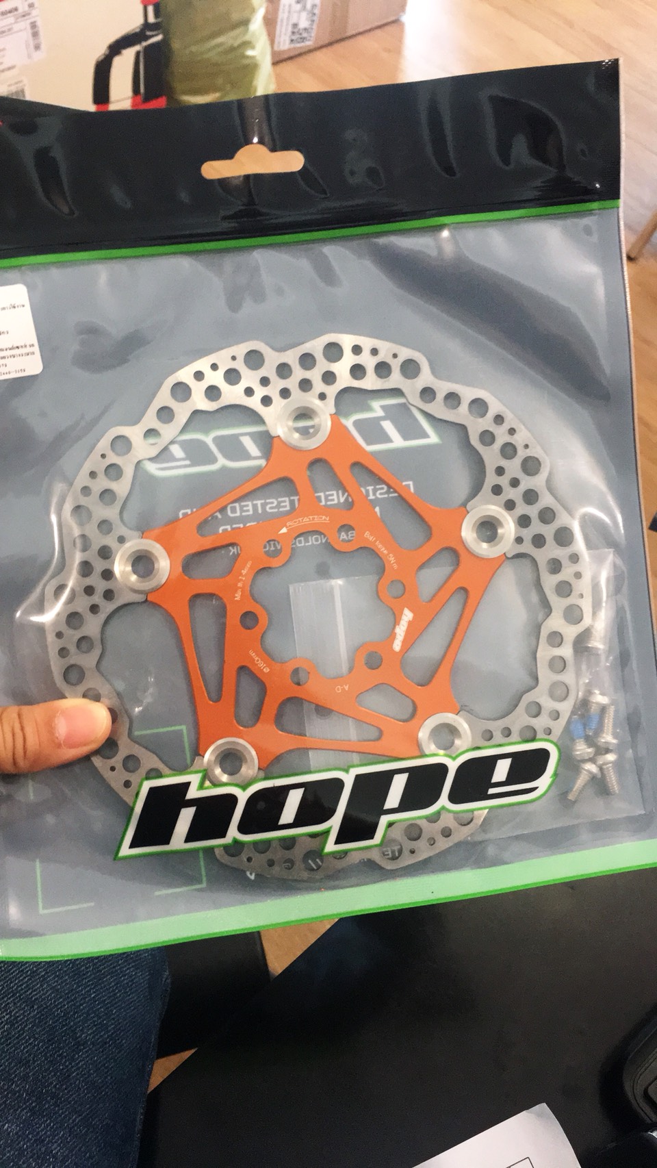 ใบดิสเบรค HOPE DISC ROTORS ,6 รู Laser cut and heat treated, 180MM
