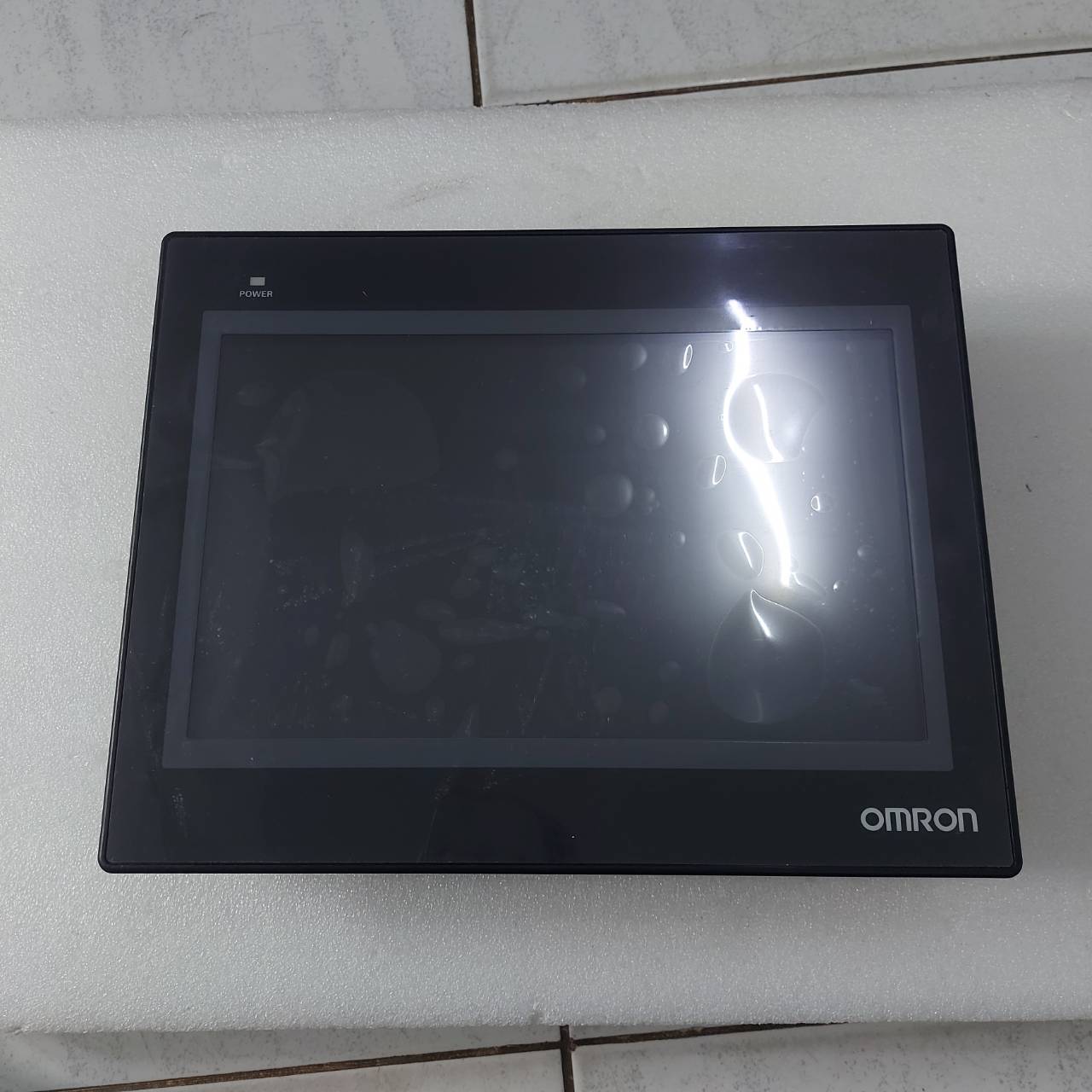 NB10W-TW01B HMI " OMRON "