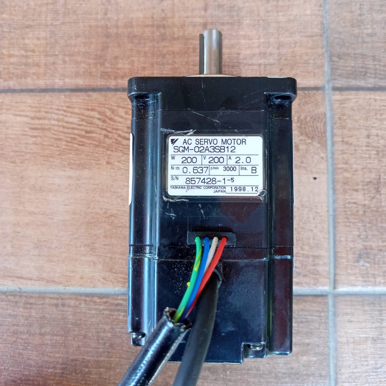SGM-02A3SB12 SERVO MOTOR " YASKAWA "