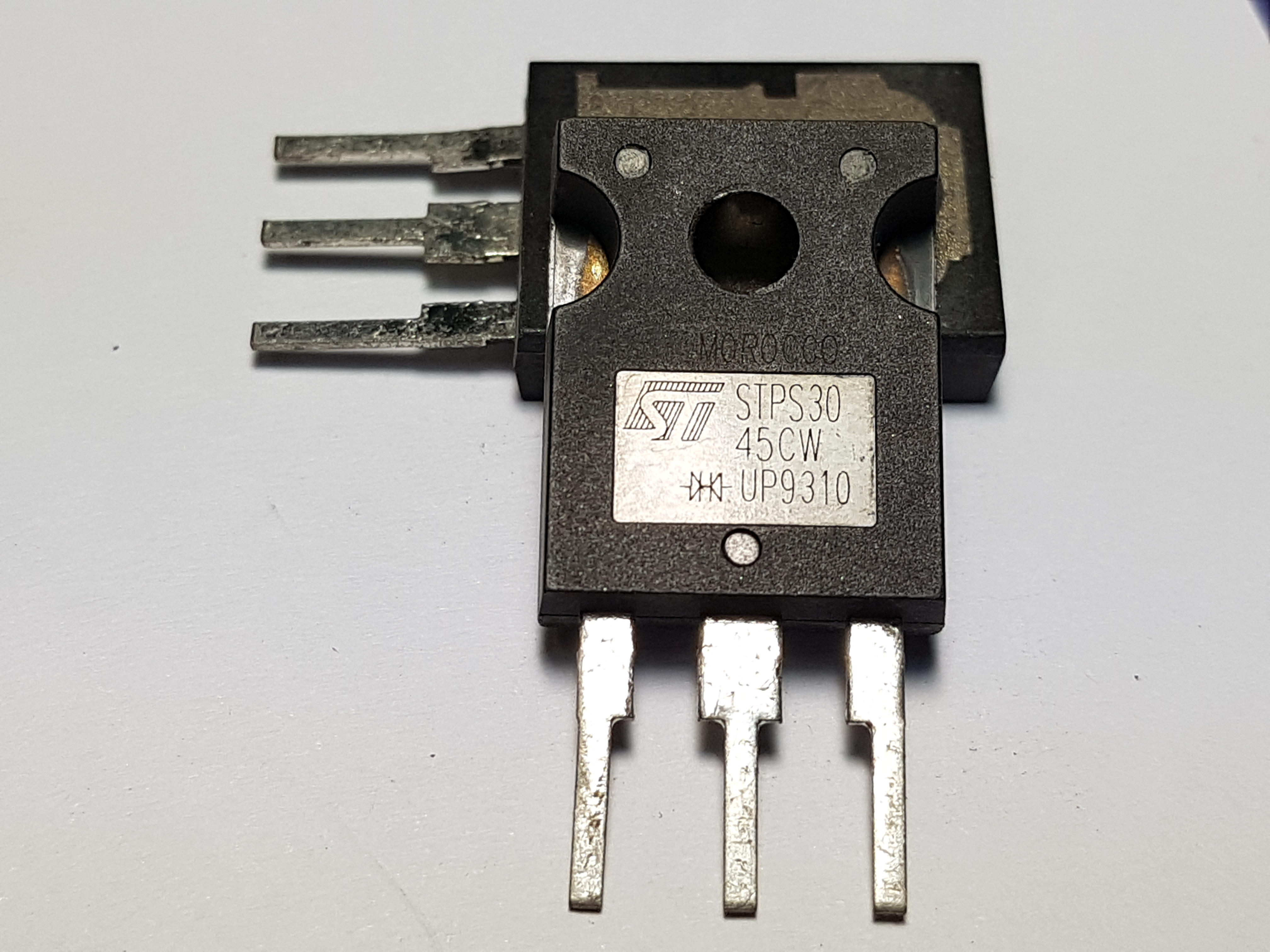 STPS3045CW