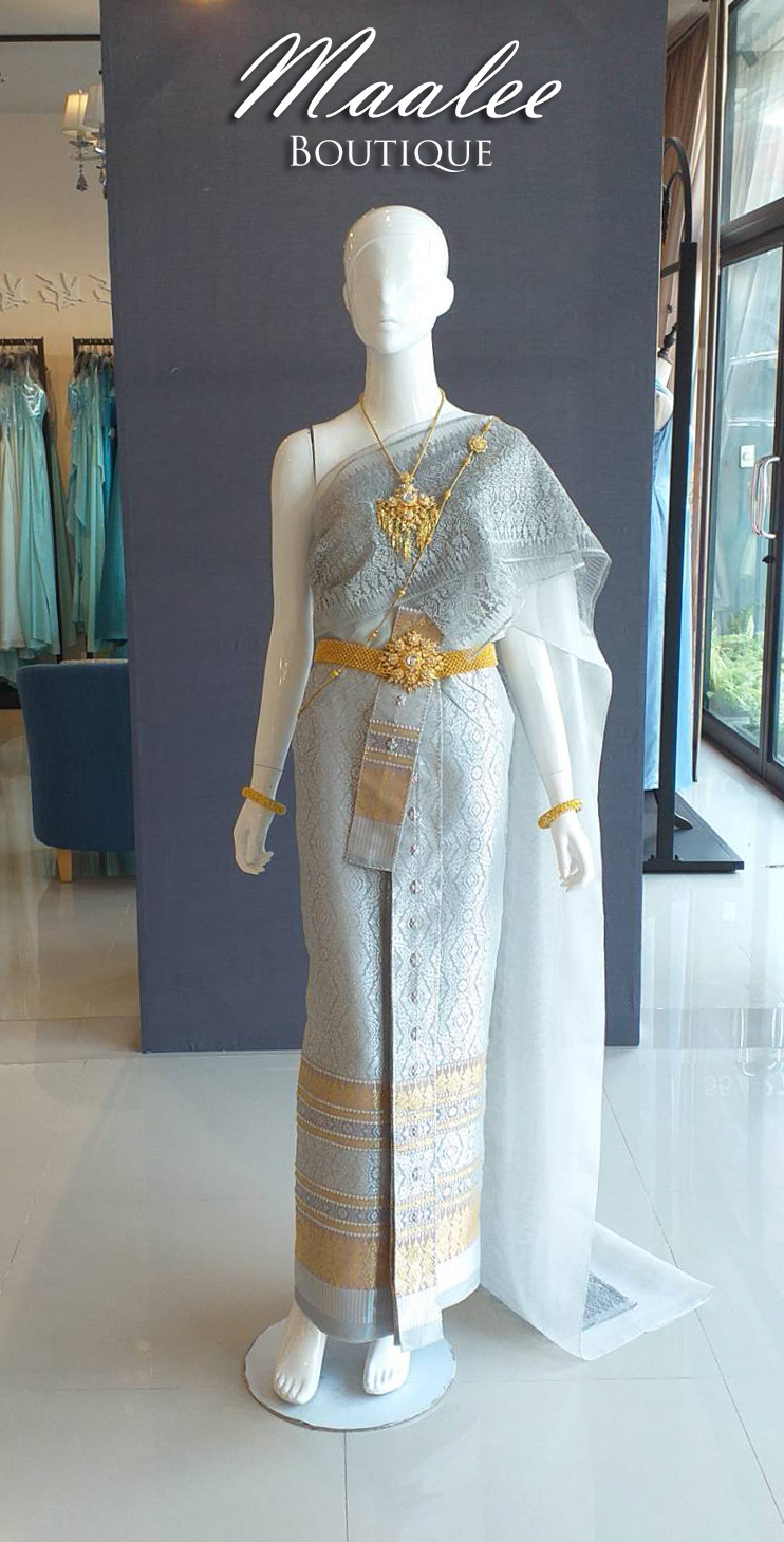 พร้อมเช่า ชุดแต่งงานไทยประยุกต์ ชุดหมั้นไทย สีเทาทอง ผ้ายก เสื้อสูทสากลสีเทาเข้ม