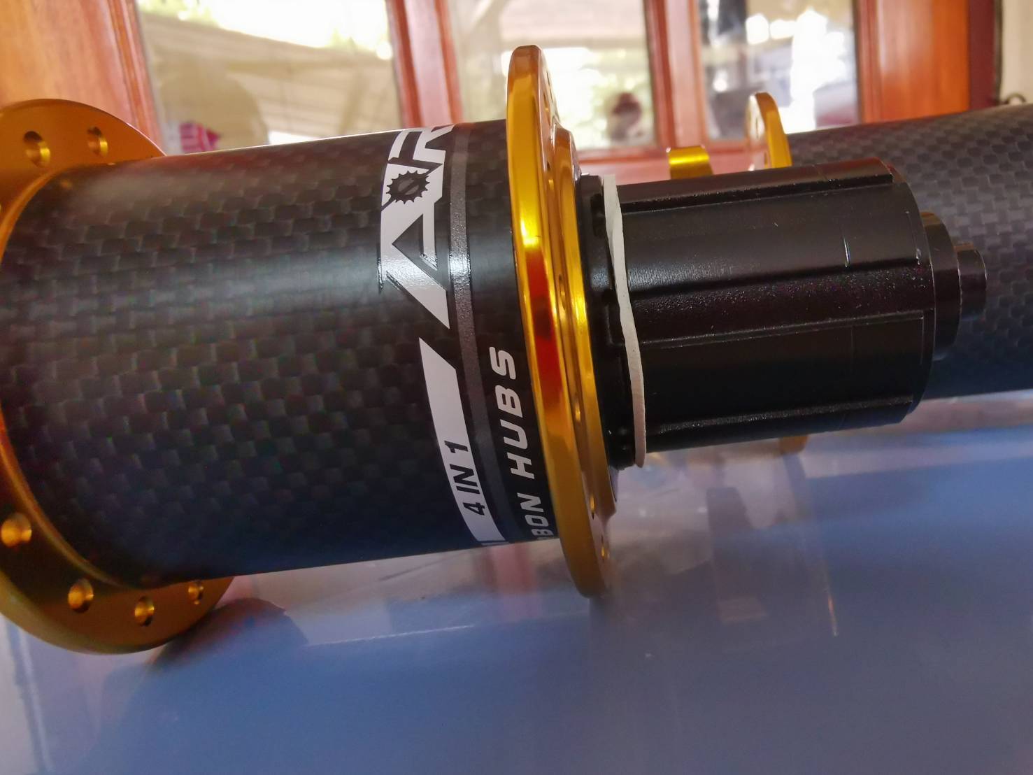 ดุมดิส ARC ดุมคาร์บอน ARC MT010F/RCB PRO 32 Holes MTB Carbon Fiber Hub / Shimano 8 9 10 11 Speed (มีแกนปลดไว)