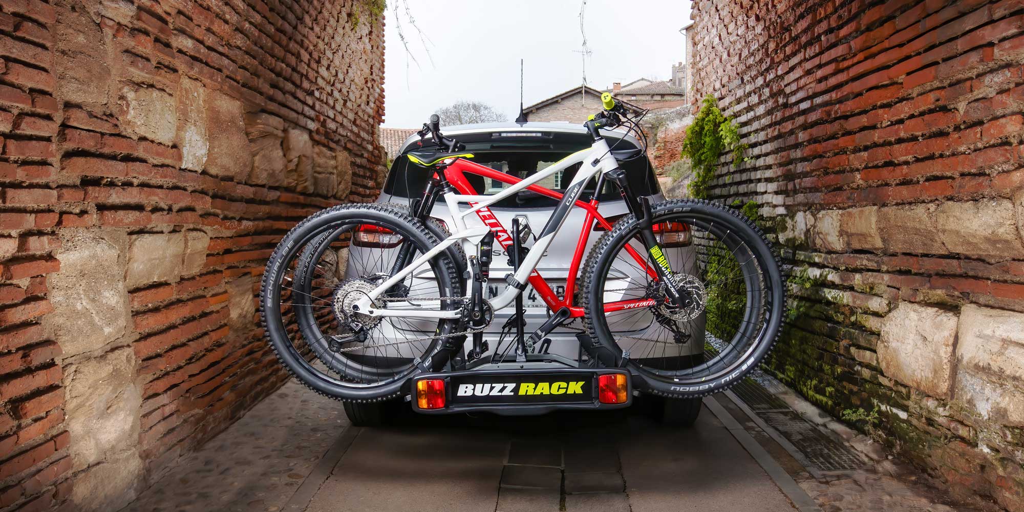 แร็คจักรยาน แร็คท้ายรถ BUZZRACK BUZZRACER 2, 2 BIKES REAR RACK. (ECE APPROVED AND XP)