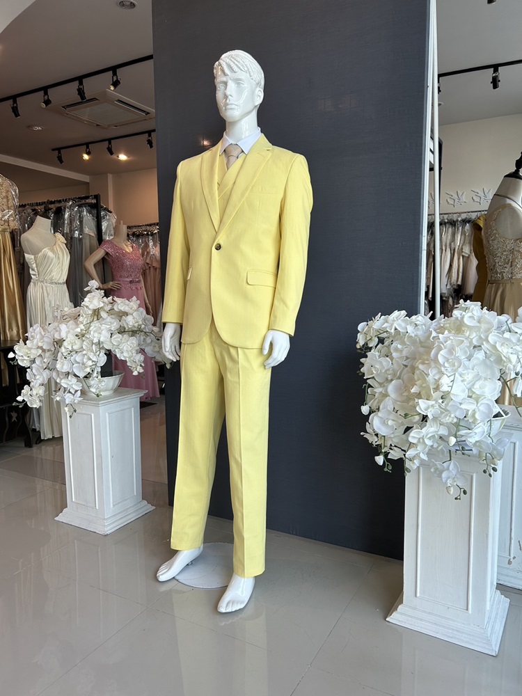 พร้อมเช่า ชุดสูทชาย สีเหลืองพาสเทล 1 กระดุม (พร้อมเสื้อกั๊ก) ผ้า Cotton twill 100% ทอลายในตัว