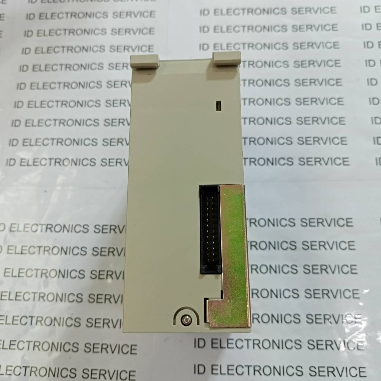 C200HW-PD024 PLC " OMRON "