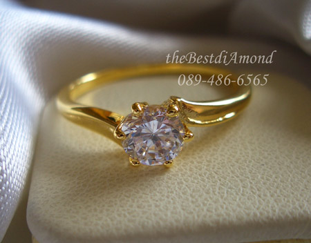 BR952+++แหวนเพชรเม็ดเดี่ยวขนาดกลาง+++เรียบ หรูหรา ดูดีมีระดับ ใส่แทนแหวนแต่งงานได้เลย เพชรตรงกลางขนาด 50 สต(5.2 mm)เพชรวิ๊งๆเลยค่ะ