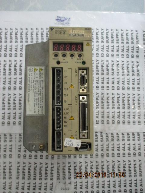 SERVO DRIVE “ YASKAWA ” รุ่น SGDM-05AD-RY21