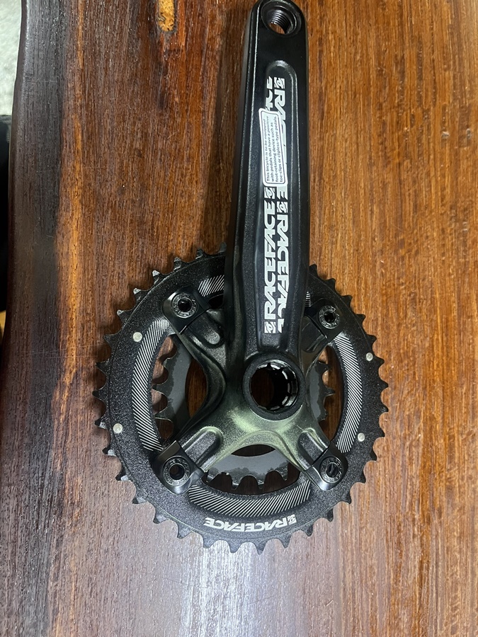 จานหน้า Race Face cranks Ride 2x10 36/22