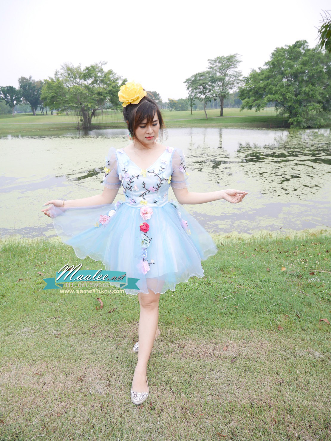 พร้อมเช่า ชุดแฟนซีสั้น สีฟ้า แขนยาว แต่งดอก Fairy สไตล์เจ้าหญิง กระโปรงพองสวยชายย้วย เชือกผูกหลัง