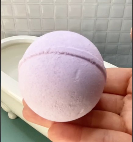 บาธบอมสุดน่ารัก Hello Kitty / My Melody / Barbapapa / Truck / Jewel / Cinnamoroll Premium Bath Bomb