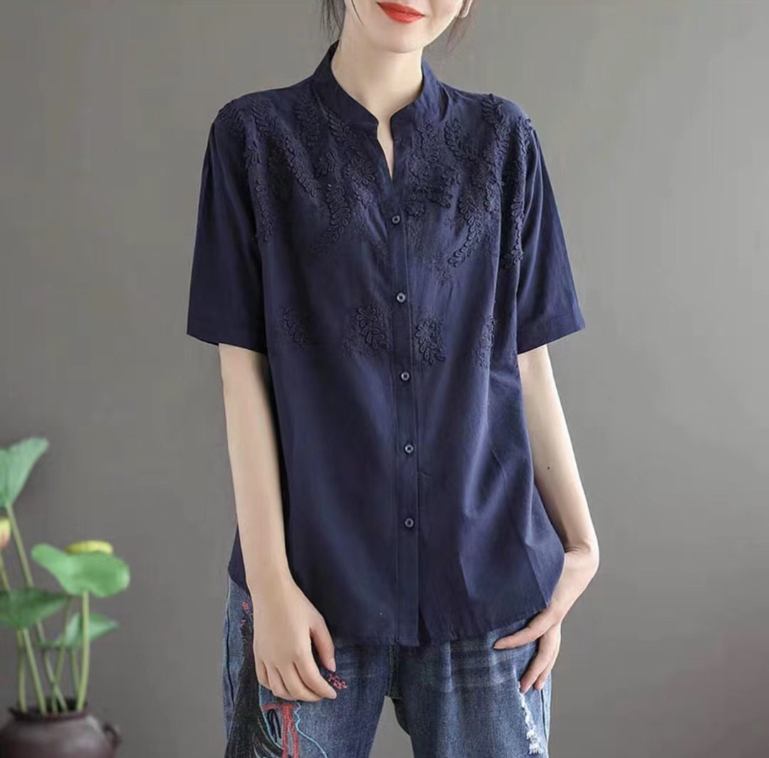 เสื้อผ้าฝ้ายลายปักดอกไม้
