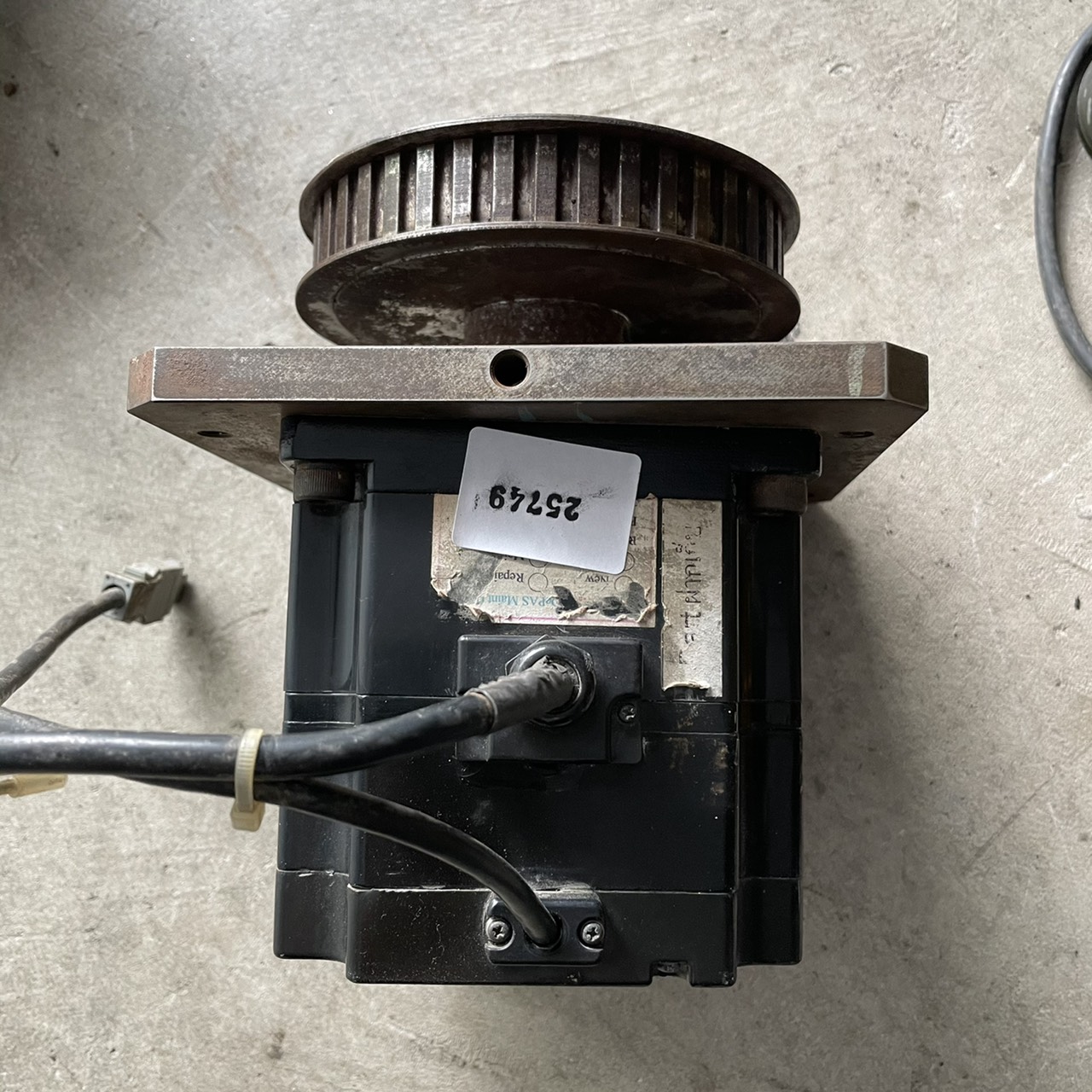 R88M-WP75030H-BS1 SERVO MOTOR " OMRON "