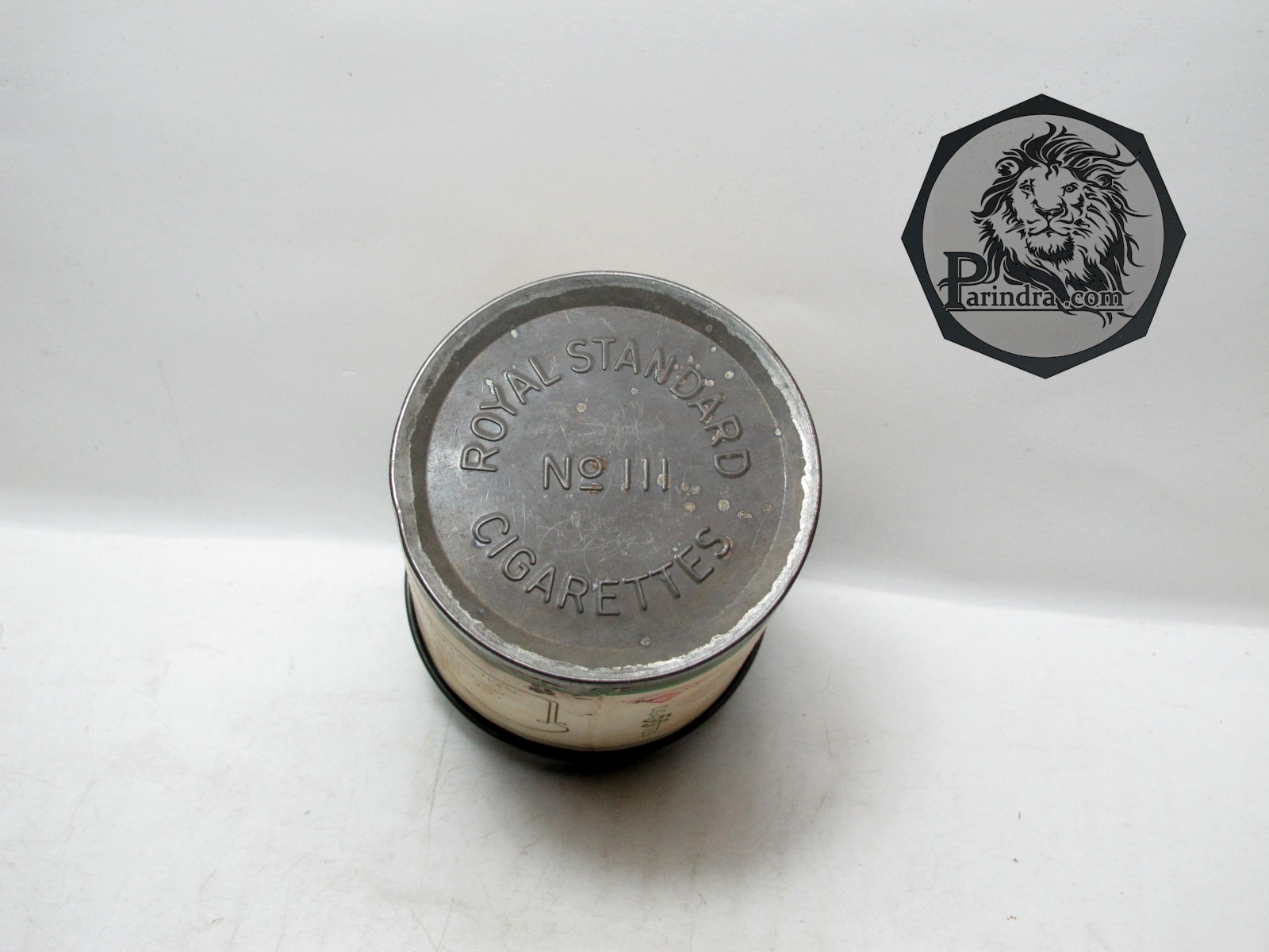 กระป๋องบุหรี่ Royal standard Virgenia Cigarrettes ชนิด 50 มวน ของเก่าแท้ สภาพดีมาก