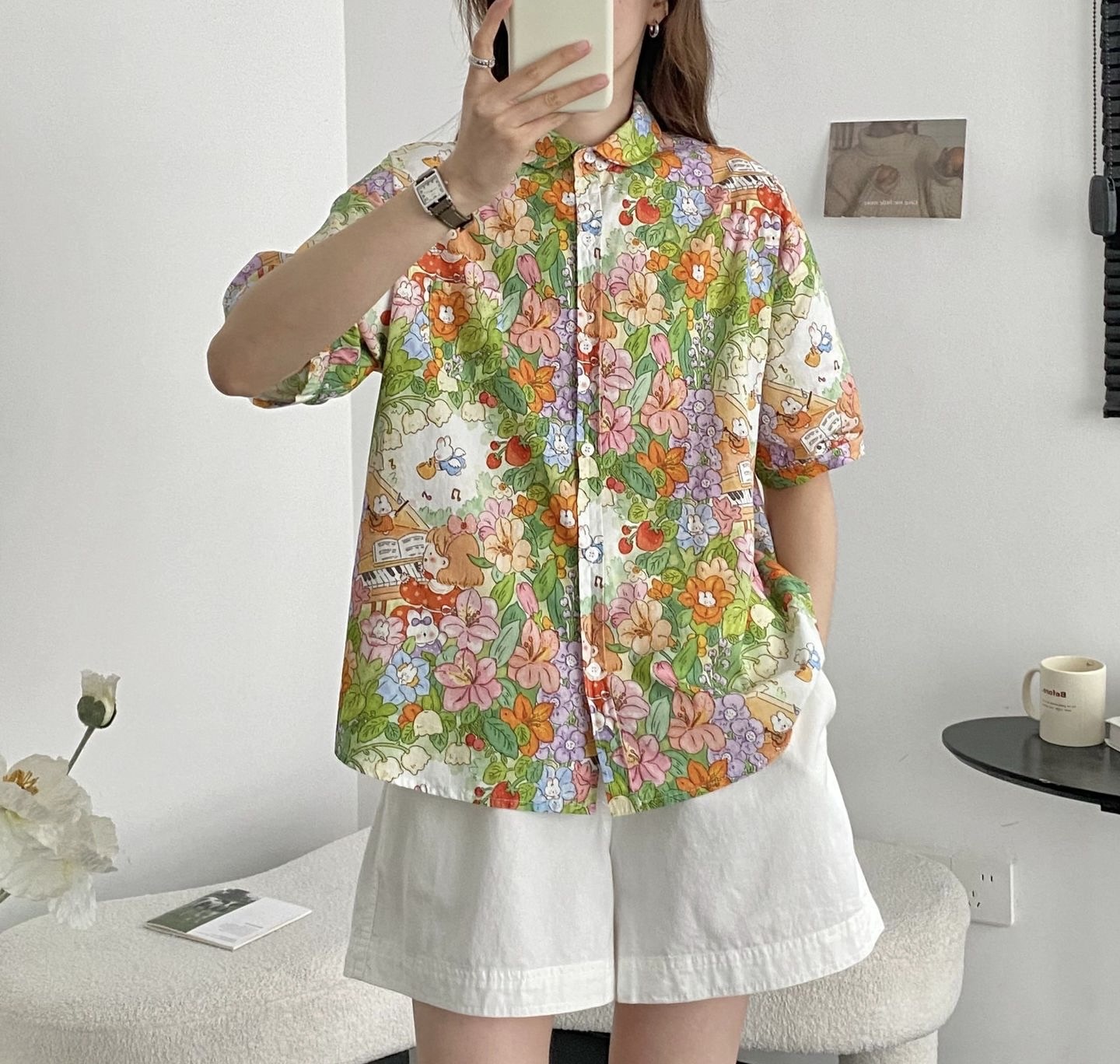 เสื้อผ้าฝ้ายลายดอกไม้แต่งกระเป๋า