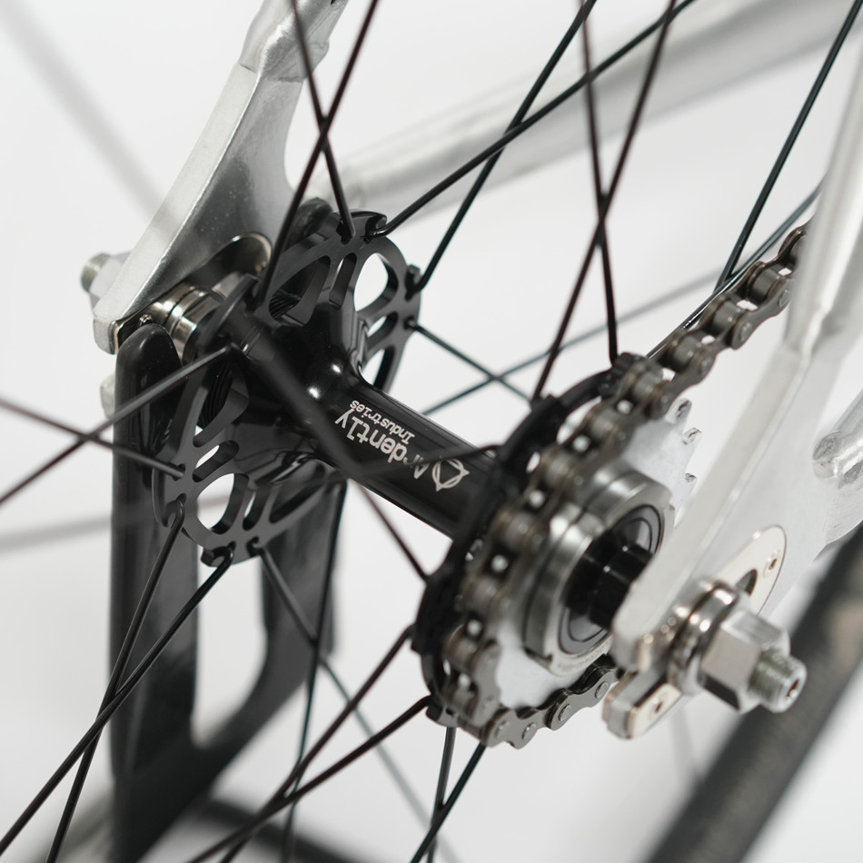 จักรยาน ARDENTLY ARENA LITE 6069 — Fixed Gear สนามแข่ง น้ำหนักเบา ปั่นแรง ดีไซน์สปอร์ตจัดเต็ม | โครงอลูมิเนียม 6069 | ล้อ 700C