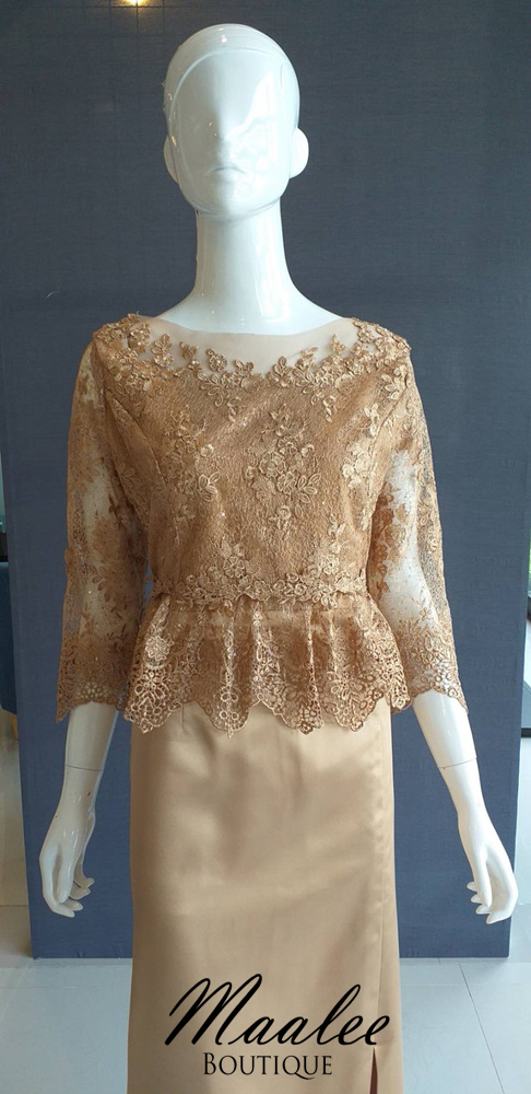 พร้อมเช่า ชุดไทยคุณแม่ เสื้อสีน้ำตาลทอง ผ้าซิ่น แยกชิ้น เรียบหรู สีทอง