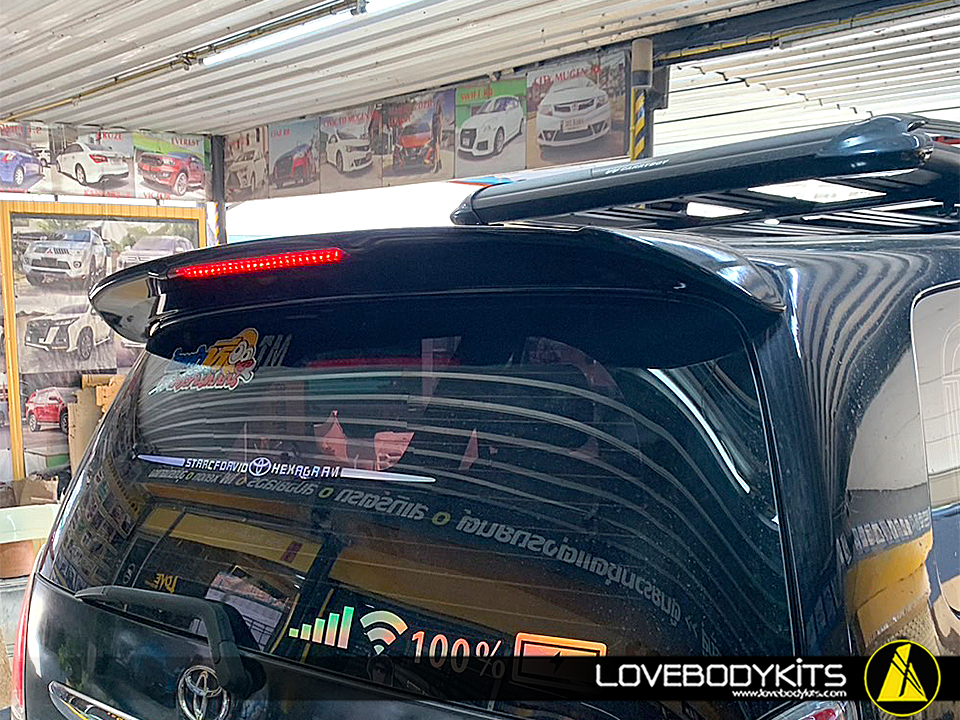 สปอยเลอร์พร้อมไฟเบรค : INNOVA 2008-2011