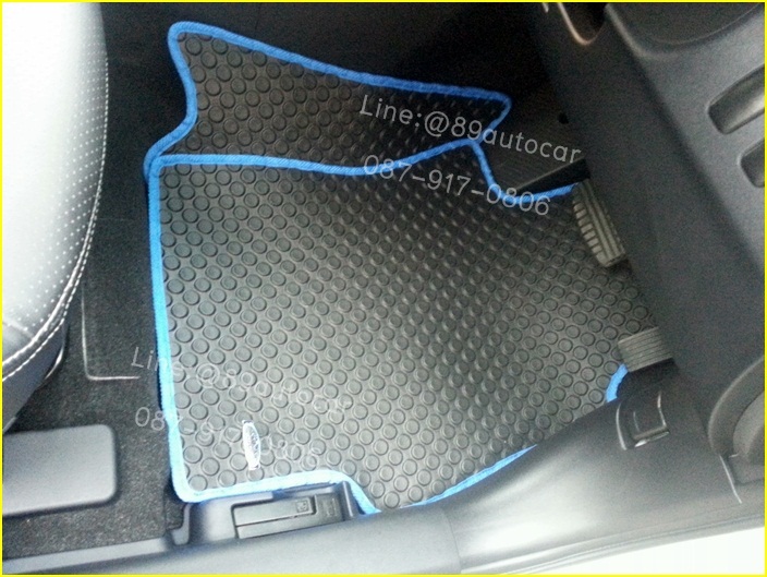 ขายยางปูพื้นรถเข้ารูป Mitsubishi Lancer EX ลายกระดุมสีดำขอบฟ้า
