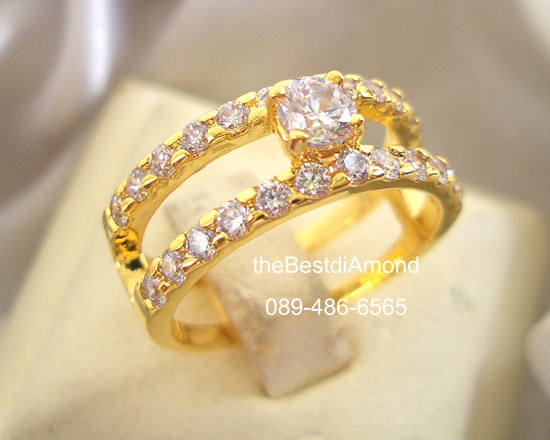 BR524+++แหวน 2 line+++แหวนเก๋ๆ ดูดี ใส่ได้ทุกวัน น่ารักมากๆๆ กำลังเป็นที่นิยมเลยค่ะ เหมือนใส่แหวน 2 วงทำเก๋ ด้วยการวางเพชรตรงกลาง ขนาดกำลังดี