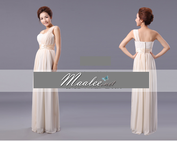 พร้อมส่ง ชุดราตรียาว เกาะอก ไหล่เดียว ผ้าชีฟองพลิ้วสวย คอ sweet heart แต่งเอวผ้าซาติน สีครีม