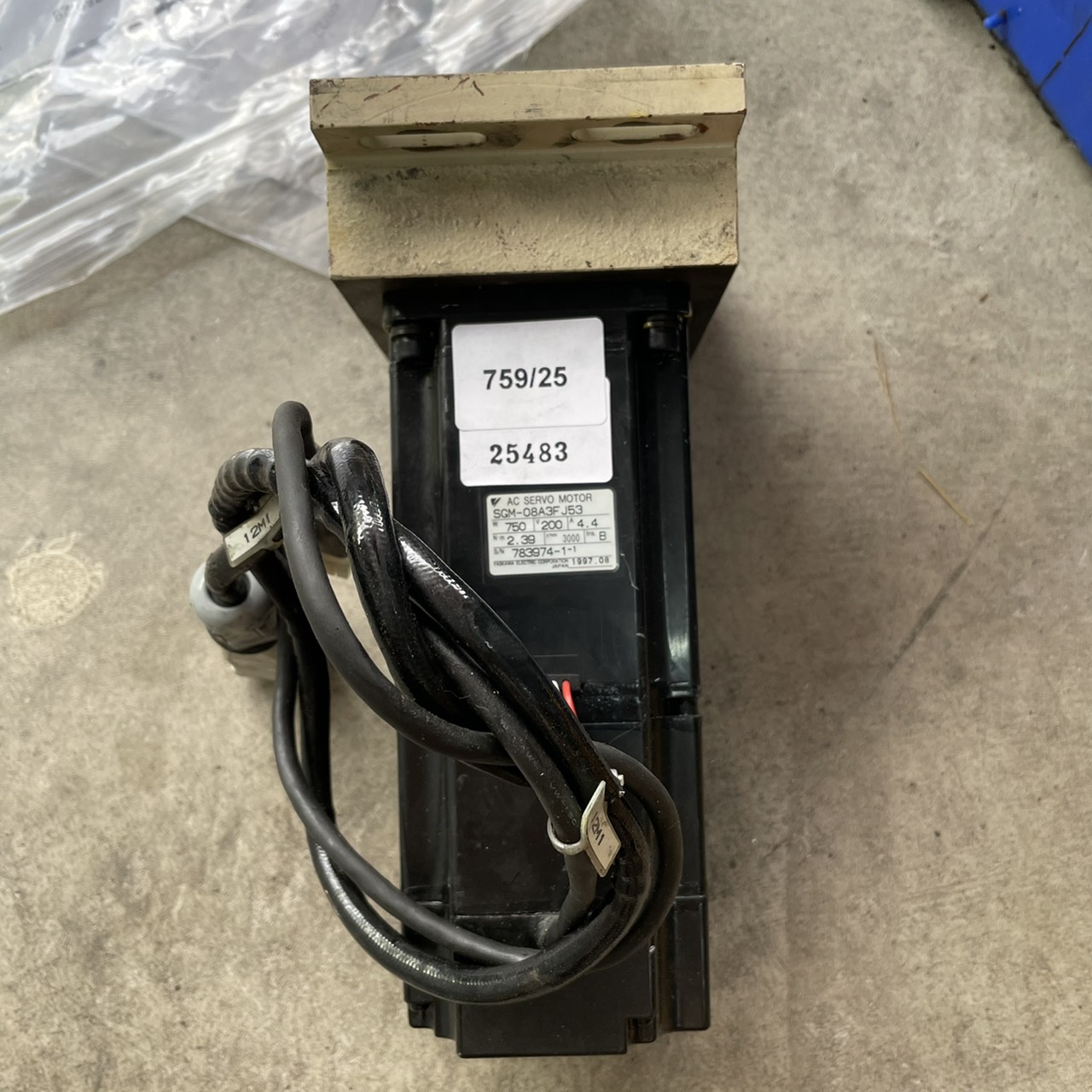 SGM-08A3FJ43 SERVO MOTOR " YASKAWA"