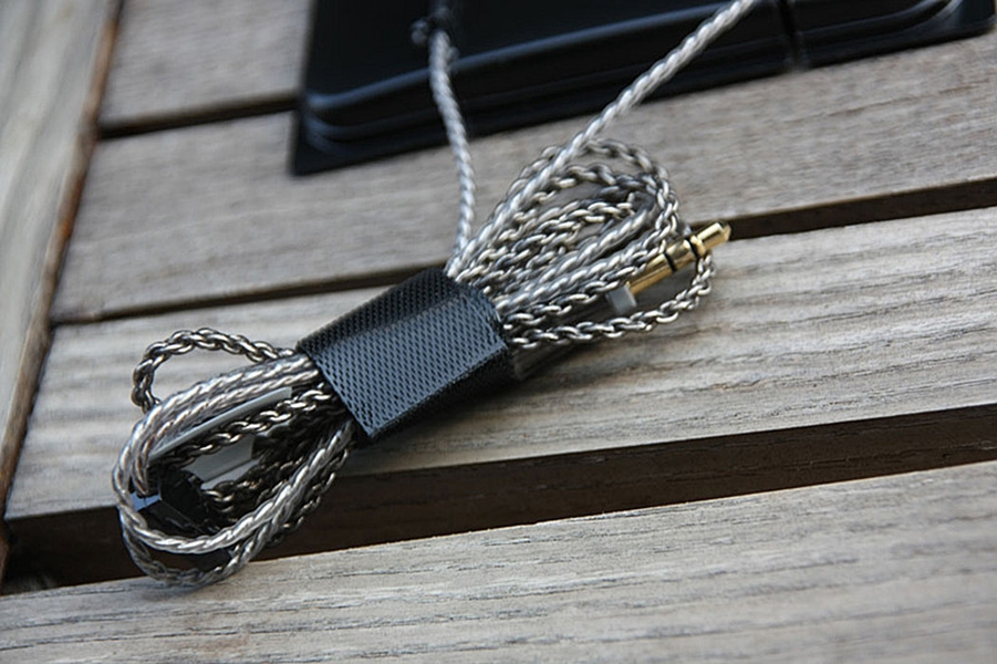 ขาย หูฟัง TTPOD T2E หูฟัง3 Driver (2BA 1Dynamic) สายชุบเงิน รุ่นเบสหนัก - สีม่วงใส