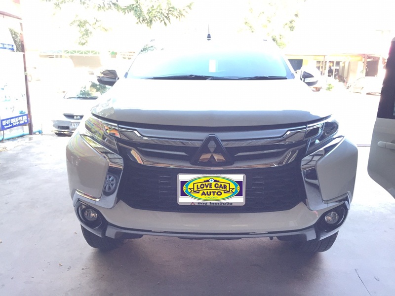 โรงงานพรมรถยนต์ Mitsubishi Pajerosport 2016 ลายสนุ๊กสีดำขอบเทา