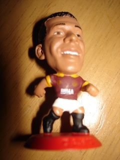 ตุ๊กตาโมเดลนักฟุตบอล คาฟู สโมสรเอเอส โรม่า โครินเธียน ไมโครสตาร์ - Coca Cola Soccer Figurine Collection/2002 Red Base - CCWC18 ใหม่ / CAFU AS ROMA Football Club Corinthian MicroStars Football Figure - Coca Cola Soccer Figurine Collection/2002 Red Base - C