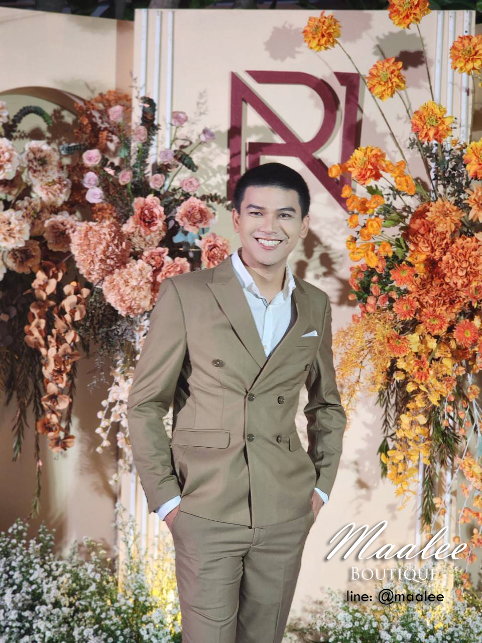 พร้อมเช่า ชุดสูทชาย สูทสีน้ำตาล Coffee Brown กระดุม 2 แถว Double-breasted Suit