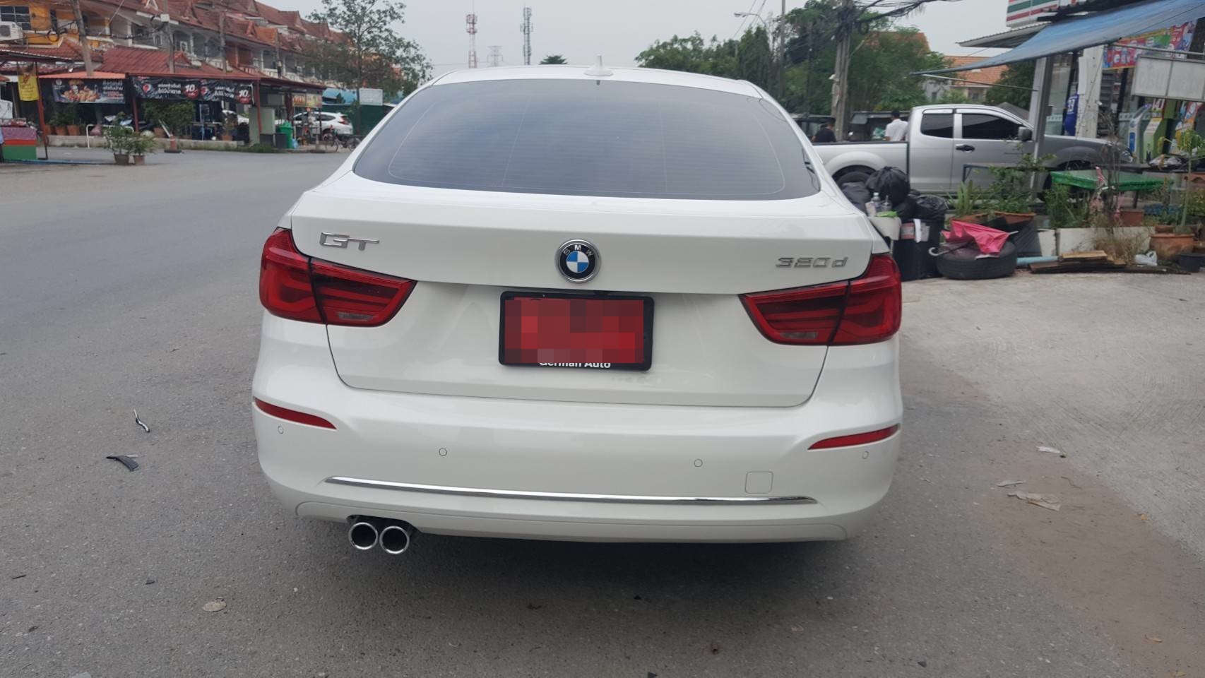 พรมรถยนต์ ปูพื้นรถ BMW 320d GT F34 เข้ารูป