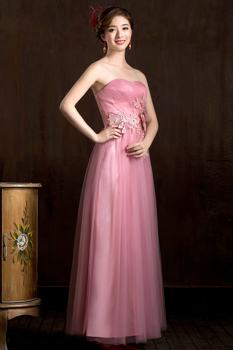 พร้อมส่ง ชุดราตรียาว เกาะอก สีชมพูหวาน ผ้าตาข่ายทั้งชุด อกจับจีบ แต่งดอกคาดเอว & พร้อมเม็ดคริสตัลหรู (เหลือสีชมพูอ่อน)