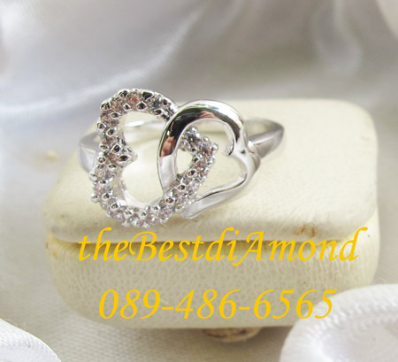 BR203RD+++แหวนหัวใจเกี่ยวรัก++แบบน่ารักมากๆๆๆ เป็นรูปหัวใจ 2 ดวงเกี่ยวกัน เพชรไม่ใหญ่มาก ใส่ติดนิ้วได้สบายๆ