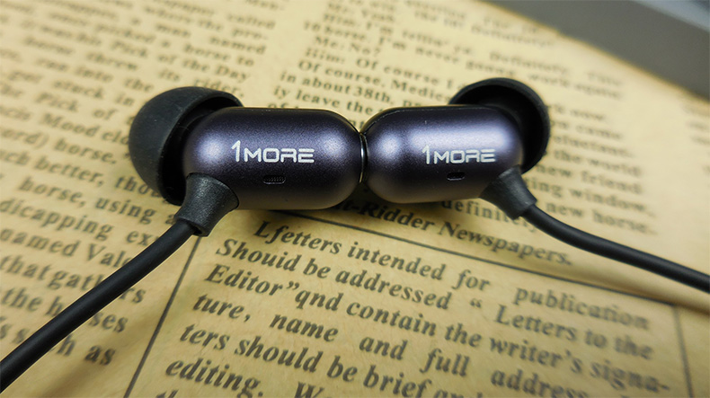 ขาย 1more C1002 หูฟัง2ไดรเวอร์ทรงแคปซูล