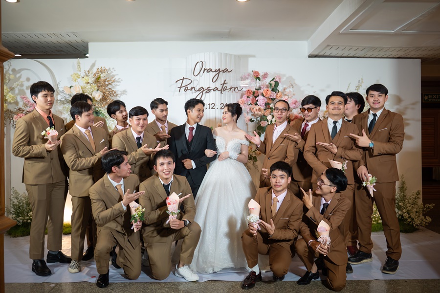 พร้อมเช่า ชุดสูทชาย สีน้ำตาล คลาสสิก รุ่นกระดุมเดียว (พร้อมเสื้อกั๊ก)