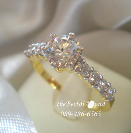 BR402+++แหวนชูผสมแหวนแถว+++สุดยอดความสวยค่ะ เรียบๆ แต่หรูหรา อยุ่ได้นานไม่มีout เหมือนจริงสุดๆๆเพชรแวววาวมาก ใส่แล้วขับให้นิ้วเรียวสุด ไม่ควรพลาดนะคะ