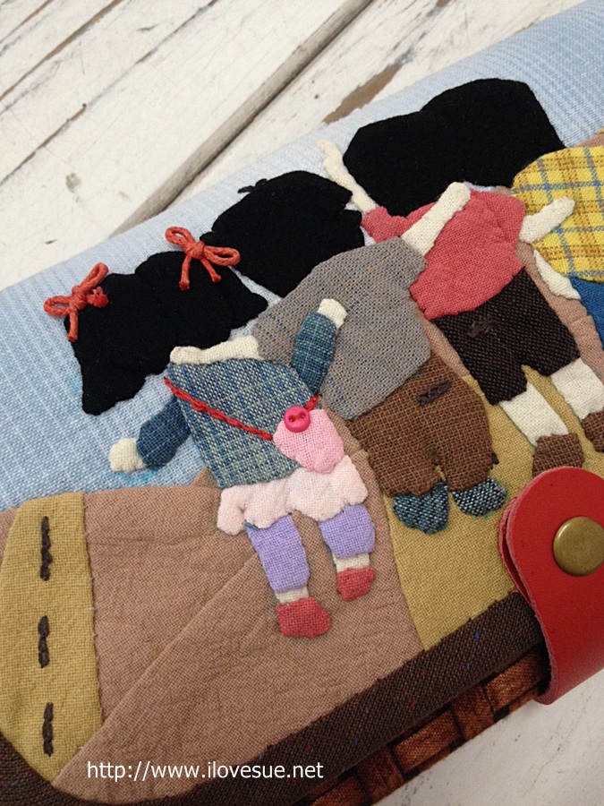 กระเป๋าสามพับแอพพลิเค่ - สั่งทำไม่มีพร้อมส่ง