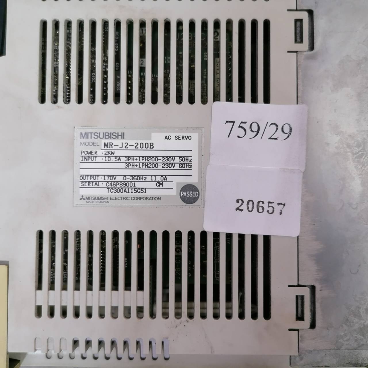 SERVO DRIVE " MITSUBISHI " รุ่น MR-J2-200B