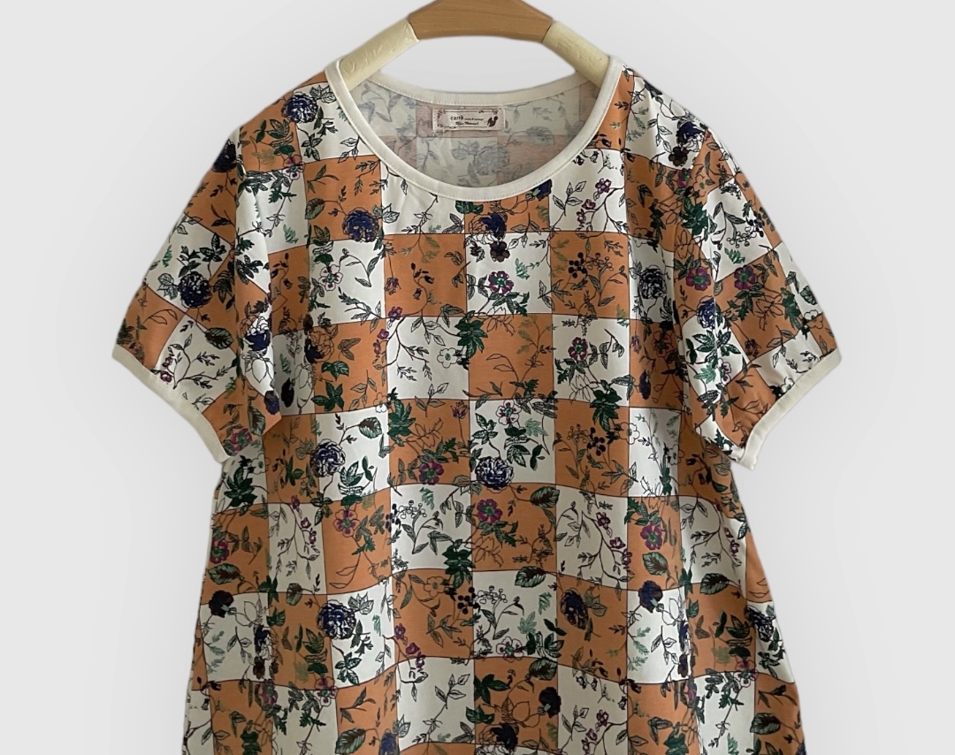 เสื้อยืดแต่งชายระบาย