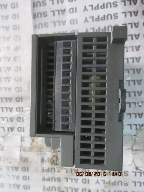 PLC “ SIEMENS ” รุ่น 6ES7 211-0BA22-0XB0
