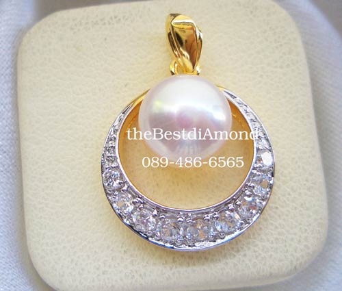 ++BP422+จี้เพชร Pearl in Circle++จี้เพชรcz ผสม มุกน้ำจืดแท้สุดหรู ดูผู้ดีม๊ากมาก แบบIntrend น่ารักๆ เหมือนออกมาจากร้านจิวฯ คนรักมุกไม่ควรพลาด