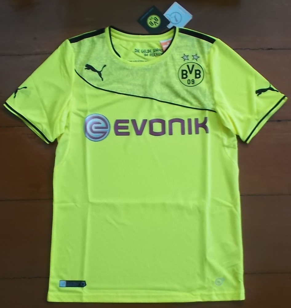 เสื้อฟุตบอล ทีมสโมสรโบรุสเซีย ดอร์ทมุนด์ ชุดเหย้า Winter Edition 2013/14 ใหม่ S-Size / BORUSSIA DORTMUND Football Shirt Home Kit Winter Edition 2013/14 Jersey NEW S-Size