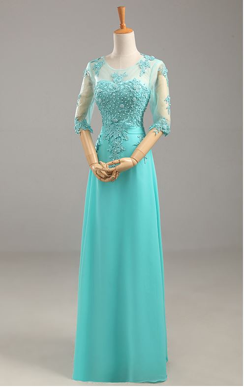 พร้อมเช่า ชุดราตรียาว สีฟ้าอมเขียว แขนยาว แบบเรียบหรู แต่งลูกไม้เซาะดอก ปักลูกปัดมุก